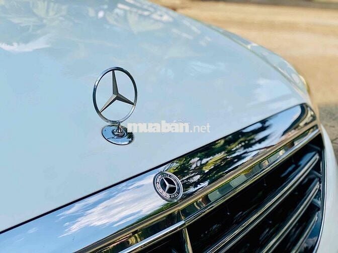 Mercedes Benz E Class 2018 E200 - 77000 km
