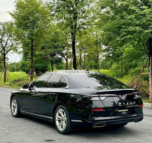 VinFast Lux A2.0 Plus 2022 - 34000 km