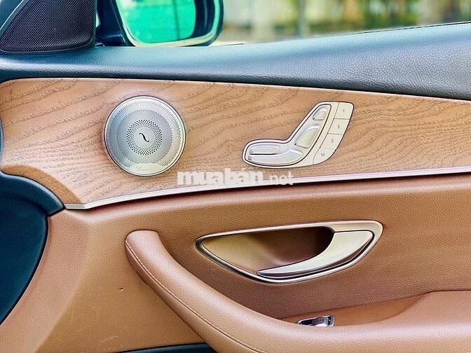 Mercedes Benz E Class 2018 E200 - 77000 km