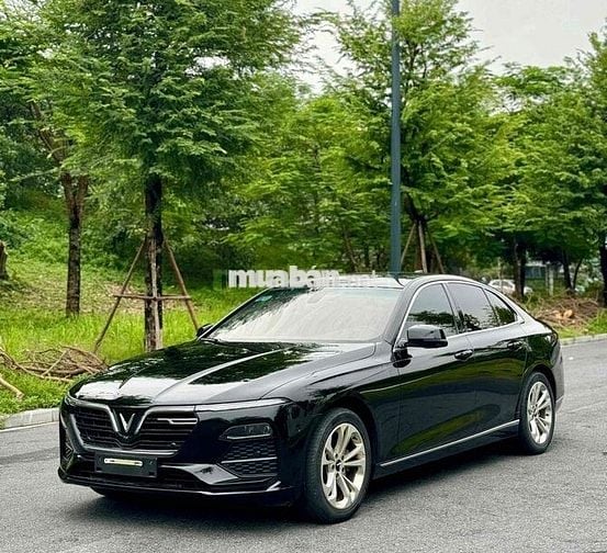 VinFast Lux A2.0 Plus 2022 - 34000 km