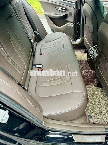 VinFast Lux A2.0 Plus 2022 - 34000 km