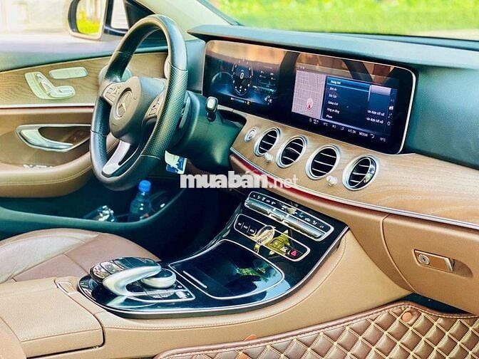 Mercedes Benz E Class 2018 E200 - 77000 km