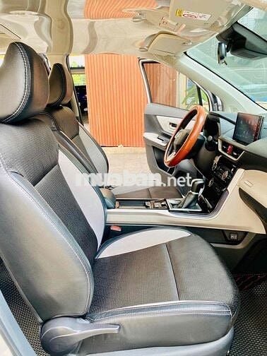 Toyota Veloz Cross 2022 CVT Top giá Rẻ - 60000 km