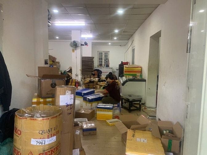 Văn Phòng, Kho, 300m Hoàng Văn Thụ Phú Nhuận 