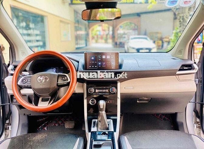 Toyota Veloz Cross 2022 CVT Top giá Rẻ - 60000 km