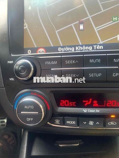 Kia Cerato 2018 2.0 AT Premium - 90 km