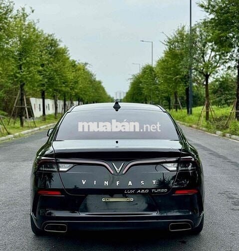 VinFast Lux A2.0 Plus 2022 - 34000 km