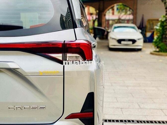 Toyota Veloz Cross 2022 CVT Top giá Rẻ - 60000 km