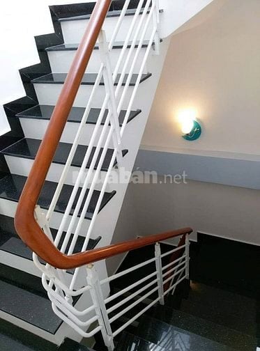 Cho thuê nhà hẻm 4m Hiệp Nhất, P4 Q. Tân BÌnh giá 8,5tr