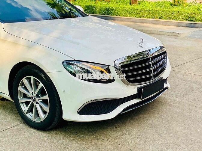 Mercedes Benz E Class 2018 E200 - 77000 km