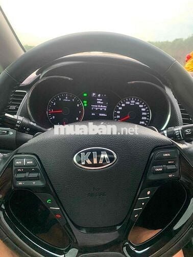 Kia Cerato 2018 2.0 AT Premium - 90 km