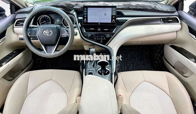 Toyota Camry 2022 2.5 Q - 90000 km