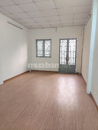 HXH 10m, đường Lạc Long Quân, DT đất 92m², giá 10.9 tỷ, chỉ 100tr/m².