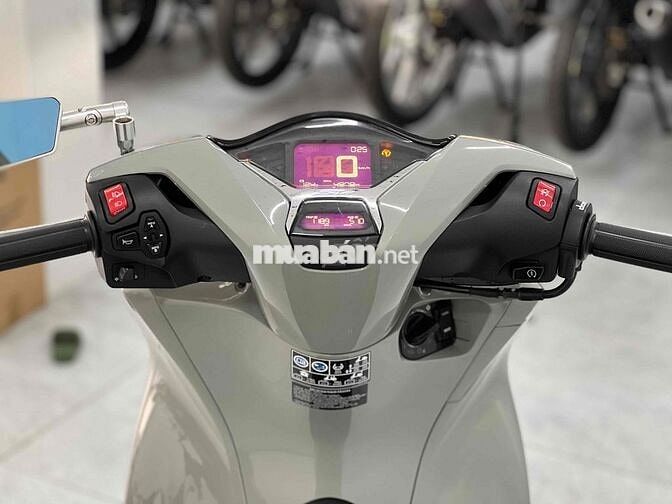 sh 125 abs 2023 bs 61