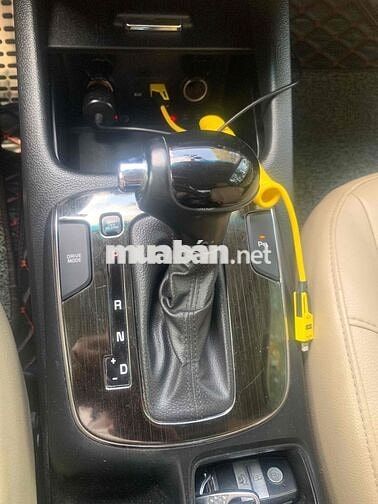 Kia Cerato 2018 2.0 AT Premium - 90 km