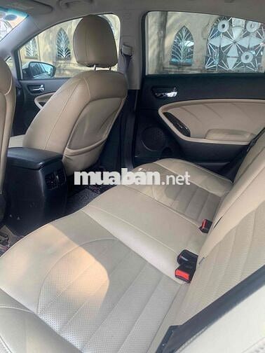 Kia Cerato 2018 2.0 AT Premium - 90 km