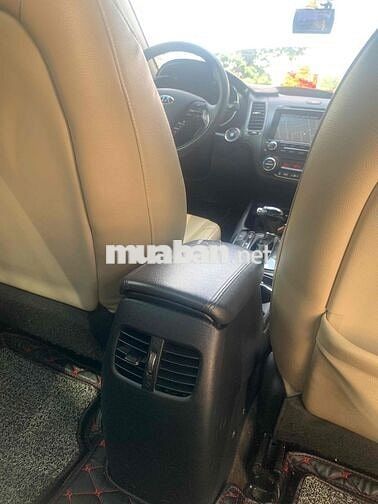 Kia Cerato 2018 2.0 AT Premium - 90 km