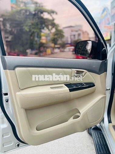 Toyota Fortuner 2013 2.7V 4x4 AT - 150000 km