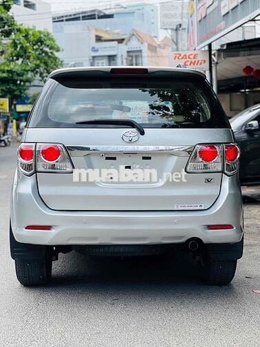 Toyota Fortuner 2013 2.7V 4x4 AT - 150000 km