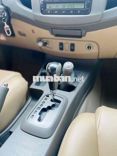 Toyota Fortuner 2013 2.7V 4x4 AT - 150000 km