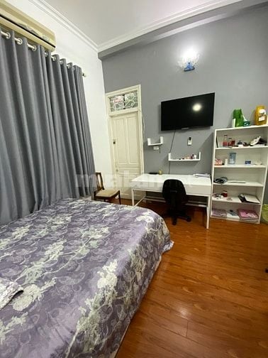Cho thuê nhà biệt thự 3 tầng tại ngõ 530 phố Thuỵ Khuê, Q.Tây Hồ
