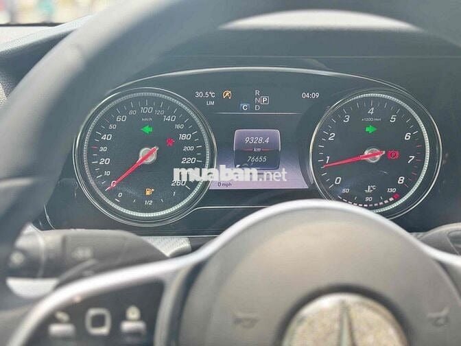 E200 SPORT - 76000 km - ĐEN WRAP TRẮNG