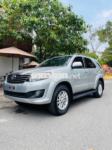 Toyota Fortuner 2013 2.7V 4x4 AT - 150000 km
