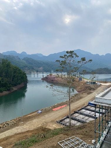 3,5 tỷ Sở hữu biệt thự Full nội thất tại lòng hồ Hòa Bình cách HN 70km
