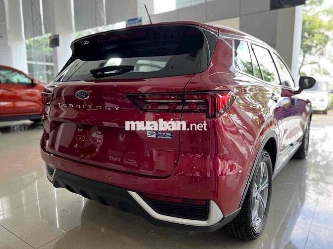 2025 Titanium X 1.5 AT Bank 90%, nhận xe chỉ 200tr