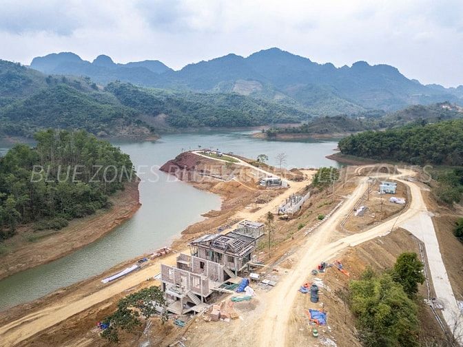 3,5 tỷ Sở hữu biệt thự Full nội thất tại lòng hồ Hòa Bình cách HN 70km