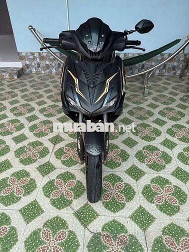 Xe WinnerX màu đen Bạc Vàng Đồng