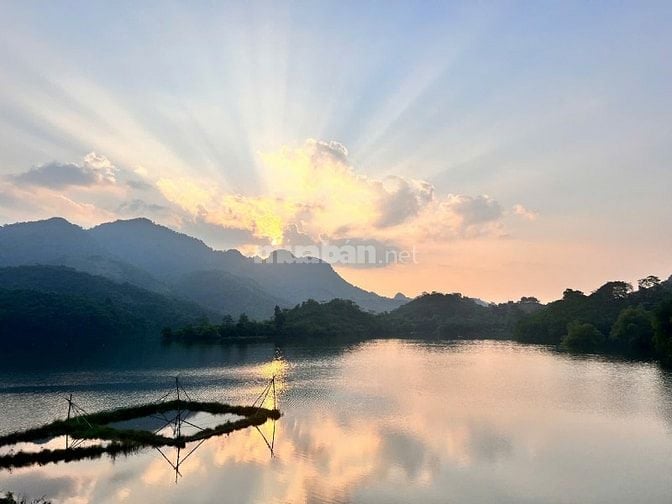 3,5 tỷ Sở hữu biệt thự Full nội thất tại lòng hồ Hòa Bình cách HN 70km