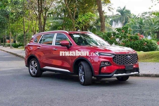 2025 Titanium X 1.5 AT Bank 90%, nhận xe chỉ 200tr