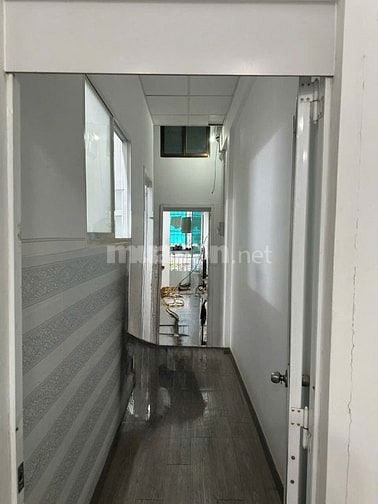 chính chủ cần bán căn 72m2 - 3 PN + 1 phòng lửng + 1 WC + 1 logia