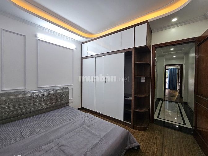 BÁN NHÀ VĨNH HƯNG XÂY MỚI 1 nhà ra mặt PHỐ   58M²  5.5 TẦNG 8PN 9wc