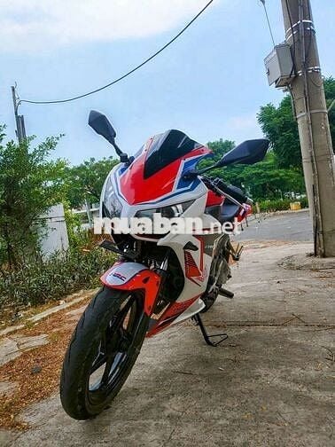 CBR150R 2015 bản nhập INDO
