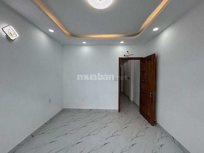 3lầu, mới 100% xe hơi đổ cách nhà 10m khu VIP Nguyễn Văn Đậu gần PĐLưu