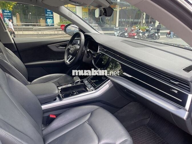 Audi Q8 2020 55 TFSI S-Line Quattro - 27000 km