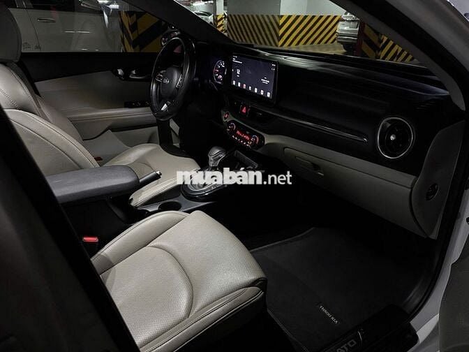 Kia Cerato 2021 1.6 AT LUXURY - 55000 km