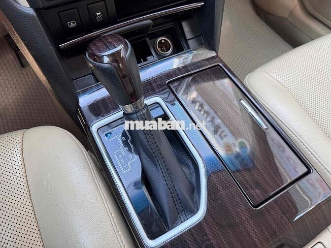 Camry 2018 2.0E - Nâu Vàng