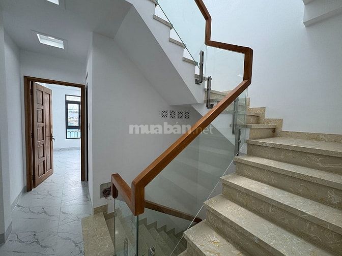 3lầu, mới 100% xe hơi đổ cách nhà 10m khu VIP Nguyễn Văn Đậu gần PĐLưu