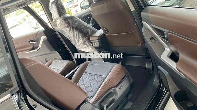 Toyota Innova Cross HEV 2025