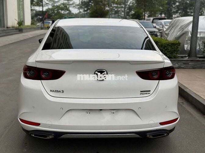 Mazda 3 2022 1.5L Premium - 46000 km