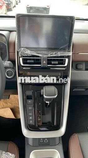 Toyota Innova Cross HEV 2025