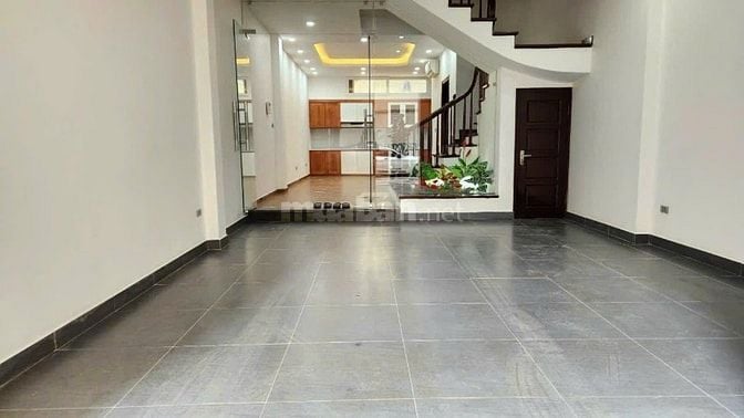 Bán Phân Lô khu phân lô Trung Hòa - Nhân Chính. Dt 61m2 x 5t, MT 5.5m