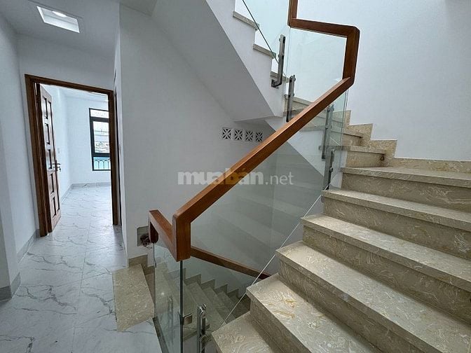 3lầu, mới 100% xe hơi đổ cách nhà 10m khu VIP Nguyễn Văn Đậu gần PĐLưu