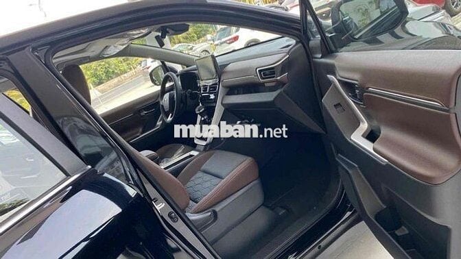 Toyota Innova Cross HEV 2025