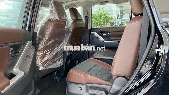 Toyota Innova Cross HEV 2025