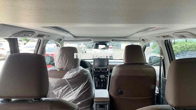 Toyota Innova Cross HEV 2025
