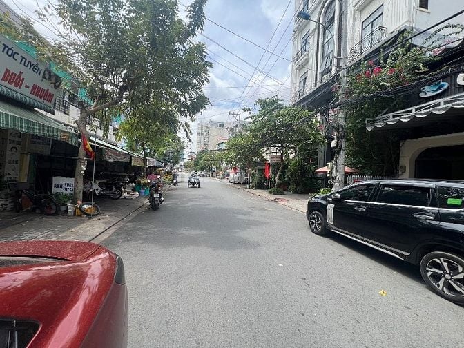 Cần bán toà nhà căn hộ Lý Phục Man, Quận 7